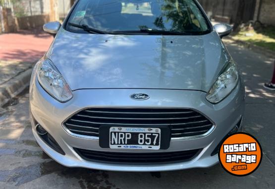 Autos - Ford Fiesta KINETIC titanium 2014 Nafta 126000Km - En Venta