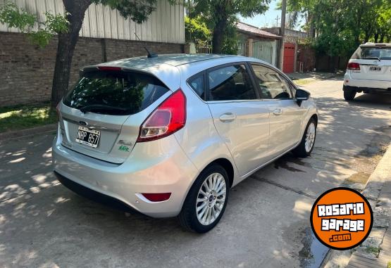 Autos - Ford Fiesta KINETIC titanium 2014 Nafta 126000Km - En Venta