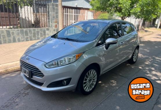Autos - Ford Fiesta KINETIC titanium 2014 Nafta 126000Km - En Venta