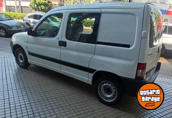 Utilitarios - Peugeot Partner 2014 GNC - En Venta