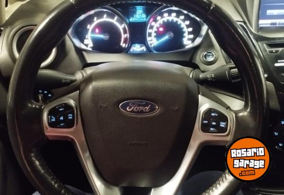 Autos - Ford Fiesta Titanium Kinetic 2013 Nafta 56000Km - En Venta