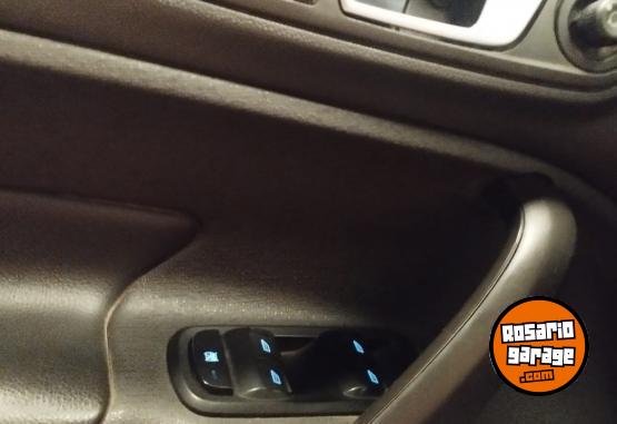 Autos - Ford Fiesta Titanium Kinetic 2013 Nafta 56000Km - En Venta