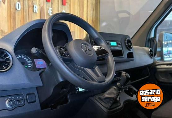 Camiones y Grúas - Sprinter - En Venta