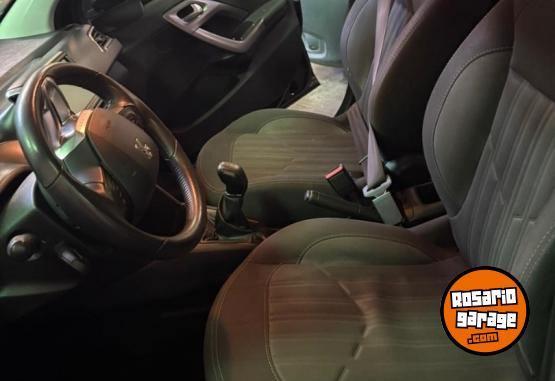 Autos - Peugeot Peugeot 208 allure 2017 Nafta 100000Km - En Venta