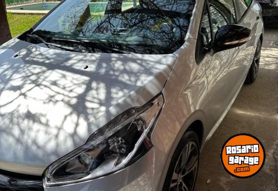 Autos - Peugeot 208 gt 2017 Nafta 68000Km - En Venta