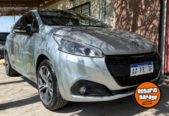Autos - Peugeot 208 gt 2017 Nafta 68000Km - En Venta
