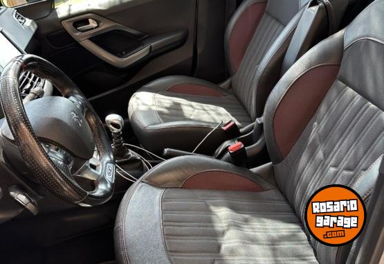 Autos - Peugeot 208 gt 2017 Nafta 68000Km - En Venta