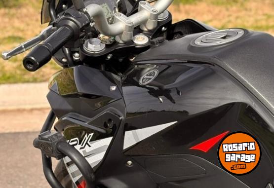 Motos - Benelli TRK 251 2022 Nafta 25000Km - En Venta