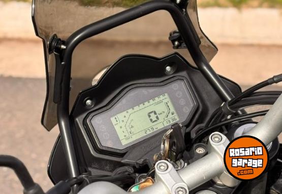 Motos - Benelli TRK 251 2022 Nafta 25000Km - En Venta