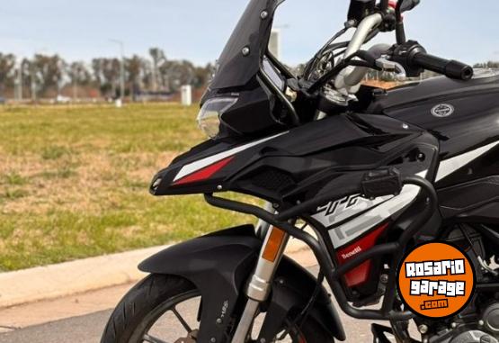 Motos - Benelli TRK 251 2022 Nafta 25000Km - En Venta