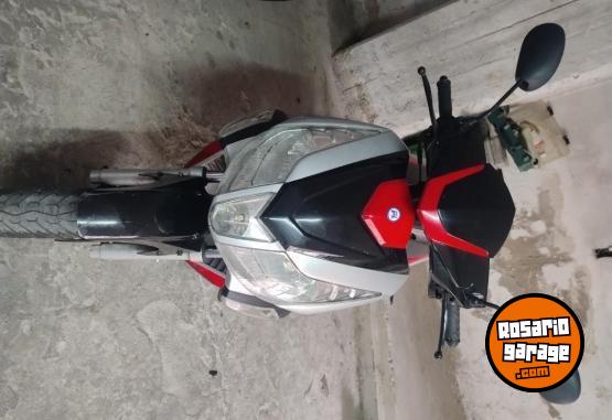 Motos - Motomel Strato Advance 2013 Nafta 25800Km - En Venta