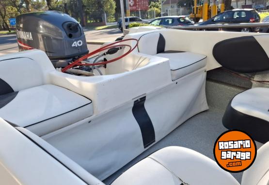 Embarcaciones - TRAKKER 520 YAMAHA 40 HP 2T 2015 - En Venta