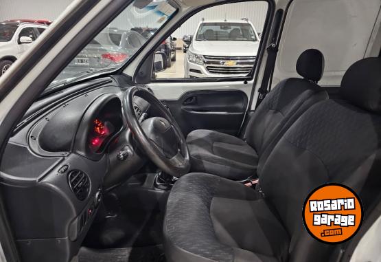 Utilitarios - Renault Kangoo comfort gnc 2014 GNC 190000Km - En Venta