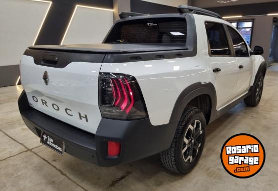 Camionetas - Renault OROCH ICONIC 1.3L CVT 4X2 2024 Nafta 23900Km - En Venta