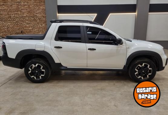 Camionetas - Renault OROCH ICONIC 1.3L CVT 4X2 2024 Nafta 23900Km - En Venta