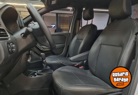 Camionetas - Renault OROCH ICONIC 1.3L CVT 4X2 2024 Nafta 23900Km - En Venta