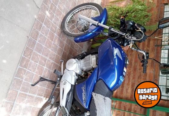 Motos - Honda Titan 2012 Nafta 1300Km - En Venta