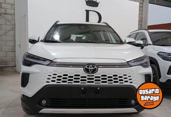 Autos - Toyota Corolla Cross 2025 Nafta 0Km - En Venta