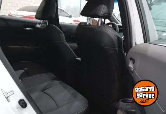 Autos - Toyota Corolla Cross 2025 Nafta 0Km - En Venta