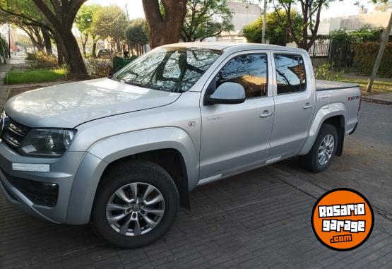 Camionetas - Volkswagen AMAROK TDI 4*4 DC 180 CV 2017 Diesel 300000Km - En Venta