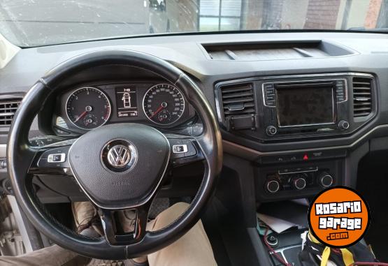 Camionetas - Volkswagen AMAROK TDI 4*4 DC 180 CV 2017 Diesel 300000Km - En Venta