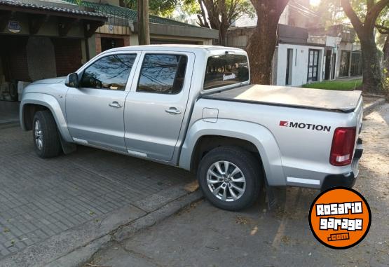 Camionetas - Volkswagen AMAROK TDI 4*4 DC 180 CV 2017 Diesel 300000Km - En Venta