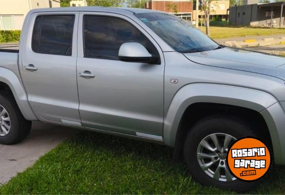 Camionetas - Volkswagen AMAROK TDI 4*4 DC 180 CV 2017 Diesel 300000Km - En Venta