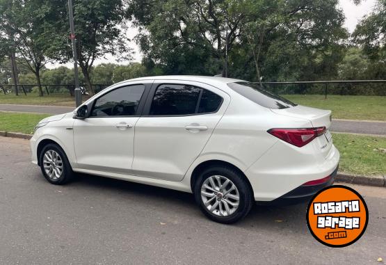 Autos - Fiat Cronos 2019 GNC 75000Km - En Venta