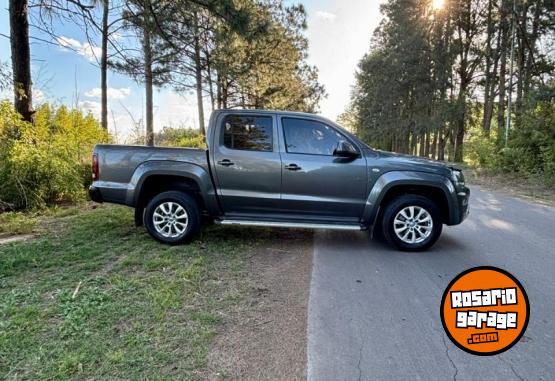 Camionetas - Volkswagen AMAROK V6 CONFORTLINE 4X4 2023 Diesel 68000Km - En Venta