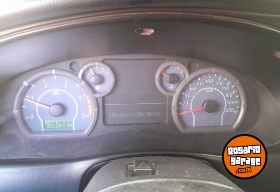 Camionetas - Ford Ford Ranger DC 4X2 XL 3.0 2011 Diesel 208000Km - En Venta