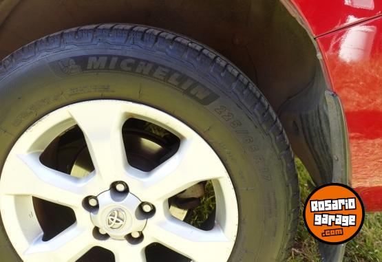 Camionetas - Toyota RAv4 2012 Nafta 118000Km - En Venta
