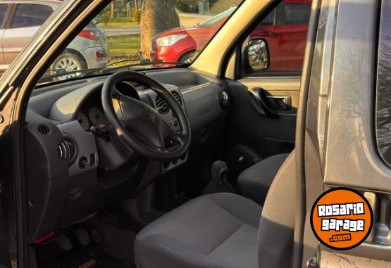 Utilitarios - Peugeot partner patagonica hdi 2012 Diesel 175000Km - En Venta