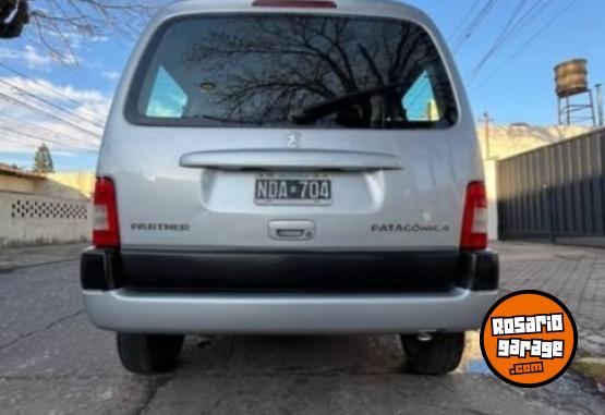 Utilitarios - Peugeot Partner 2013 Diesel 152000Km - En Venta