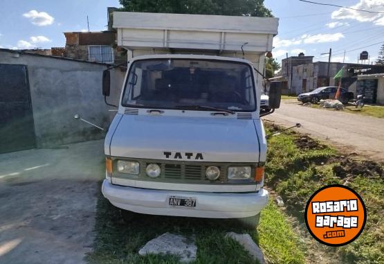 Camiones y Grúas - CAMIÓN TATA 608 CON CARROCERÍA - En Venta