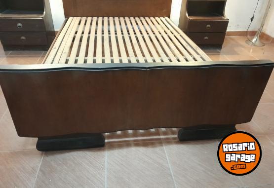 Hogar - Cama de 2 plazas con 2 mesitas de luz - En Venta