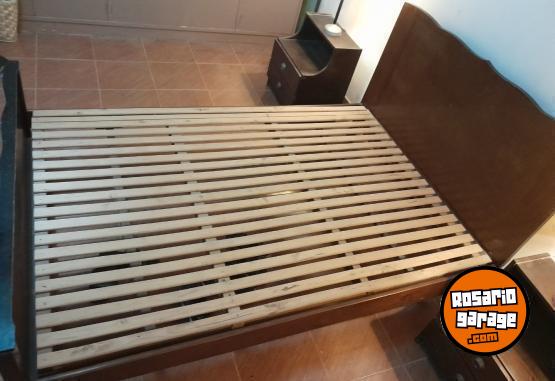 Hogar - Cama de 2 plazas con 2 mesitas de luz - En Venta