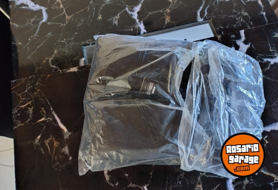 Indumentaria - Campera ecocuero - En Venta