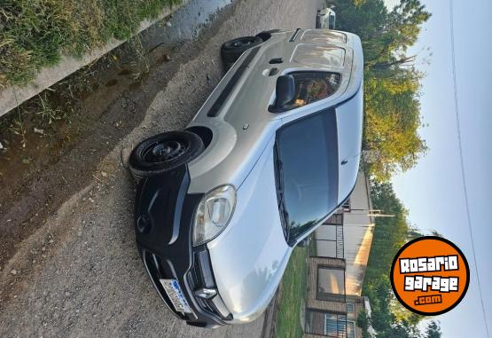 Utilitarios - Renault Kangoo 2016 Nafta 109000Km - En Venta