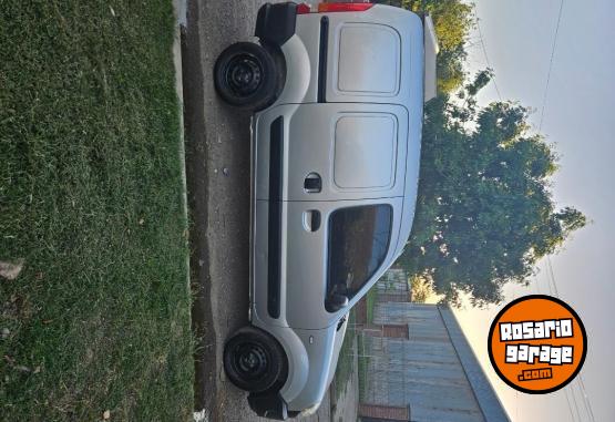 Utilitarios - Renault Kangoo 2016 Nafta 109000Km - En Venta