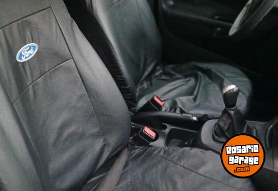 Autos - Ford kinetic 1.6 s 2015 Nafta 110000Km - En Venta