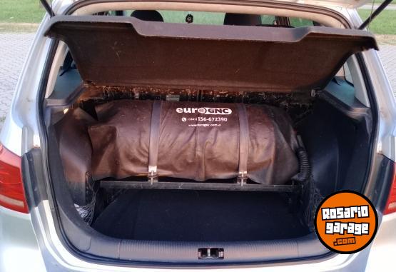 Autos - Volkswagen Suran 2011 GNC 225000Km - En Venta