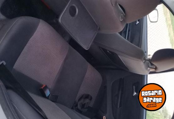 Autos - Volkswagen Suran 2011 GNC 225000Km - En Venta