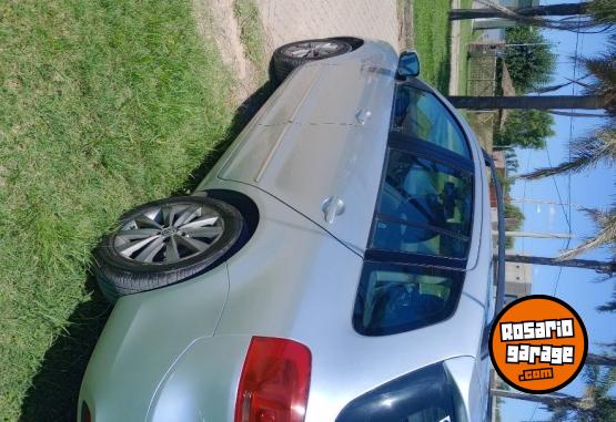 Autos - Volkswagen Suran 2011 GNC 11111Km - En Venta