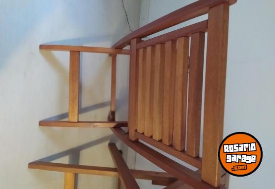 Hogar - Mesa con 2 sillas plegables de madera - En Venta
