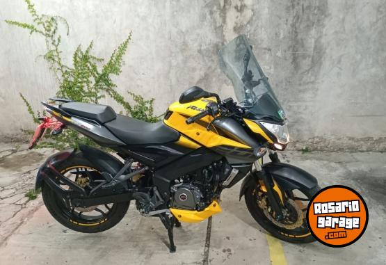 Motos - Bajaj Ruser 2021 Nafta 20000Km - En Venta