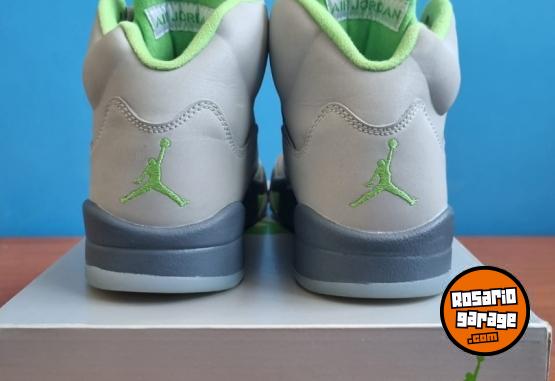 Indumentaria - AIR JORDAN 5 RETRO (talle 8 USA) - En Venta
