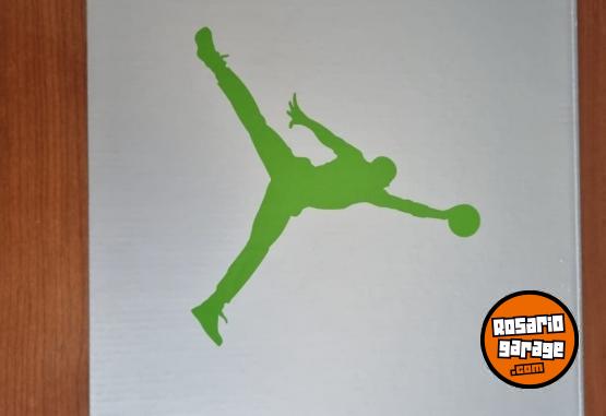 Indumentaria - AIR JORDAN 5 RETRO (talle 8 USA) - En Venta