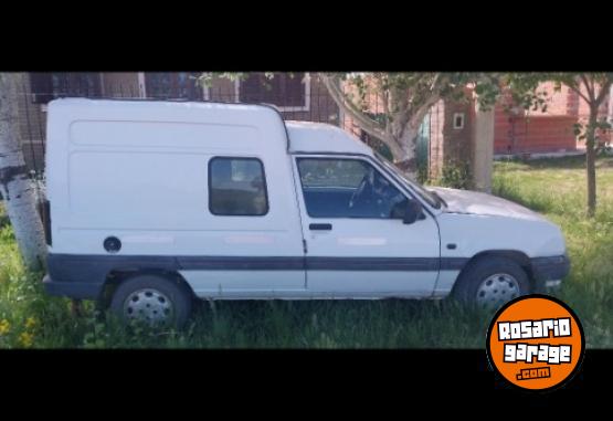 Utilitarios - Renault Express 1998 Diesel 130000Km - En Venta