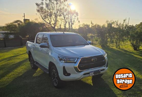 Camionetas - Toyota Hilux srx 2023 Diesel 79500Km - En Venta