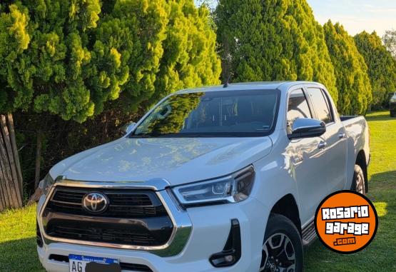 Camionetas - Toyota Hilux srx 2023 Diesel 79500Km - En Venta